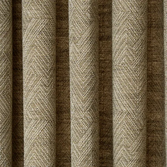 Knox Global Square Cushion 4