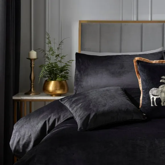 Laurence Llewelyn-Bowen Montrose Duvet Cover and Pillowcase Set 4
