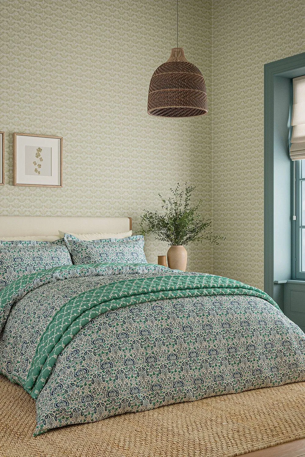 Morris & Co 'Little Chintz' Cotton Percale Duvet Cover Set