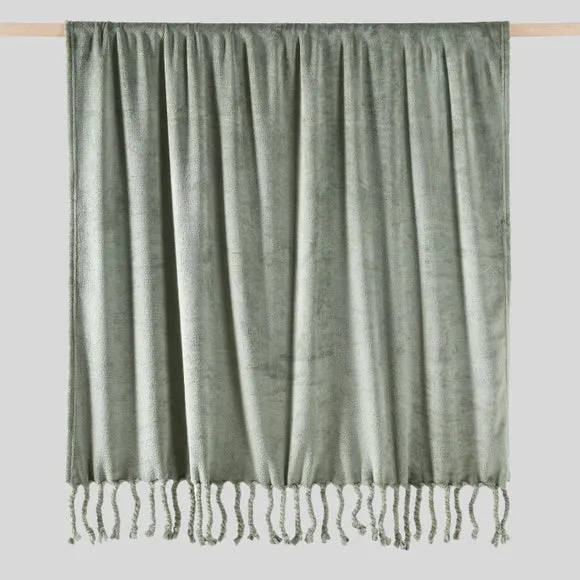 Tassel Throw Blanket 130cm x 170cm 3