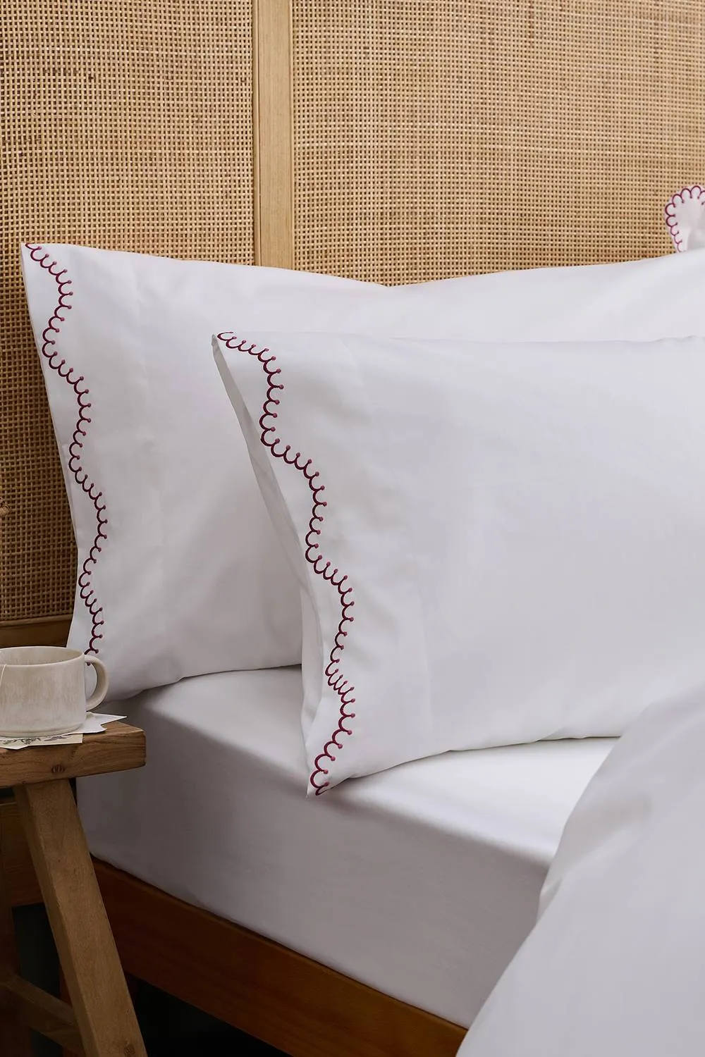 CHRISTY 'Lucerne Scallop' Luxury Cotton Sateen Standard Pillowcase Pair in Pink