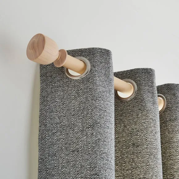 Tulip Urn Wood Curtain Pole 2
