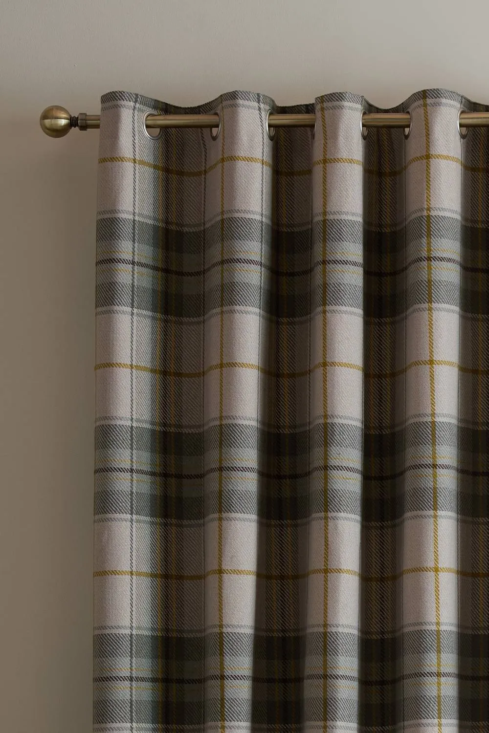 Catherine Lansfield 'Brushed Woven Glencoe Check' Thermal Eyelet Door Panel in Green 2