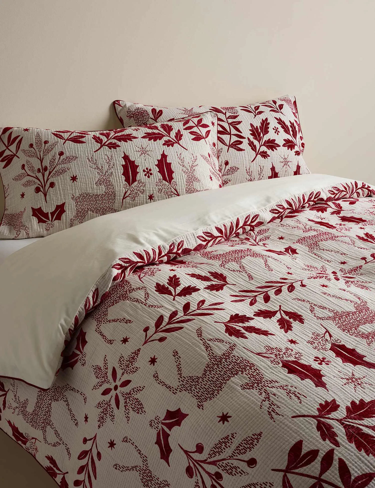 M&S Woodland Pure Cotton Jacquard Bedding Set Dark Red Mix