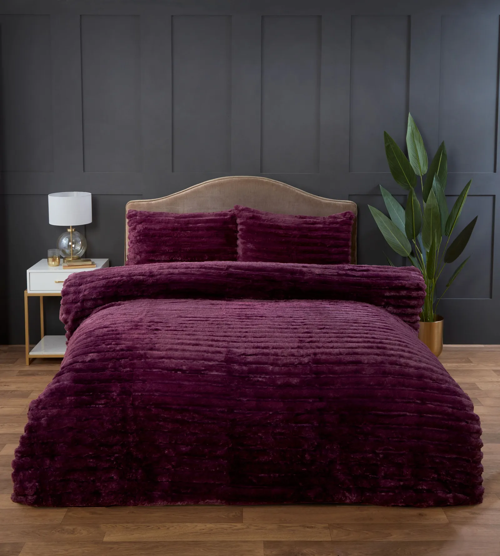 Rapport Home Chunky Ribbed Fur Polyester Soft & Cozy Duvet Cover Set With Pillowcase in Burgundy