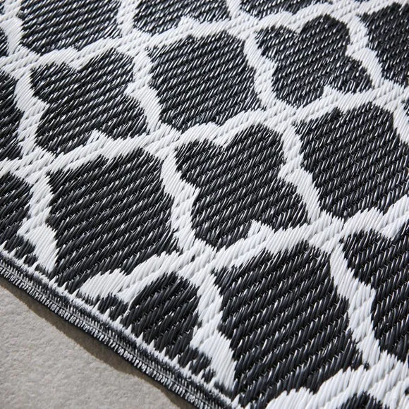 Woven Trellis Indoor Outdoor Mat 2