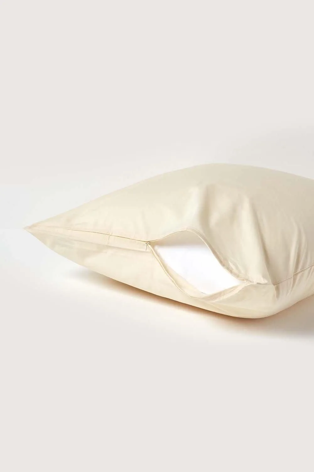 Homescapes Continental Egyptian Cotton Pillowcase 200 TC, 40 x 40 cm in Cream 3