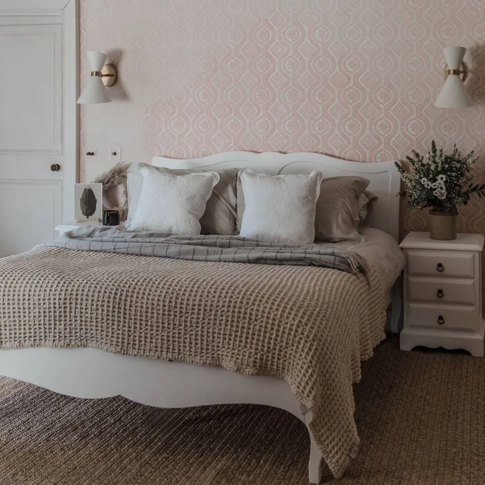 Statement Furniture Romance French Style 5ft King Size Bed Frame in Cool White