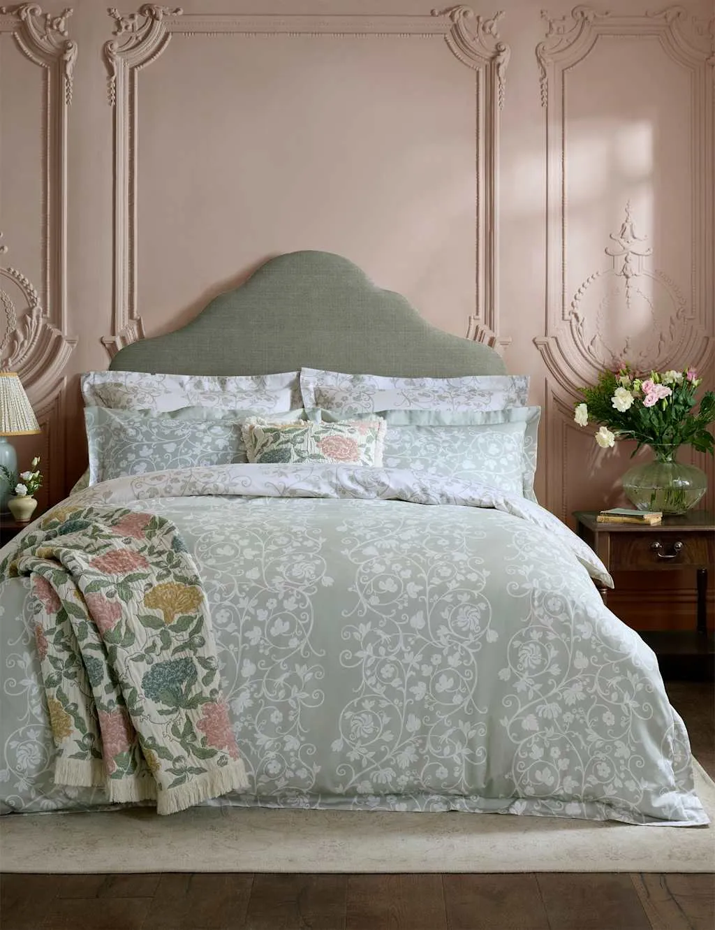 Historic Royal Palaces Pure Cotton Sateen Tudor Trail Bedding Set Light Grey Mix