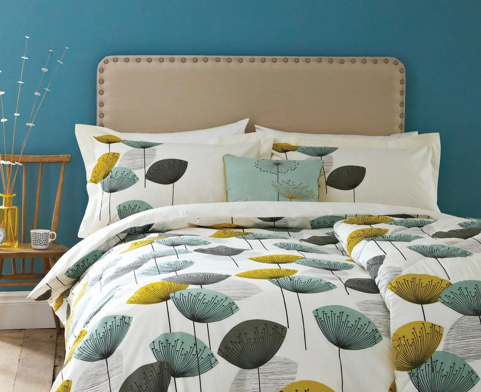 Sanderson 'Dandelion Clocks' Cotton Duvet Cover Set in Aqua 2