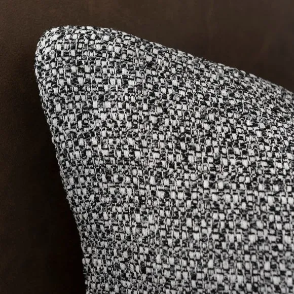 Ridley Cushion 2