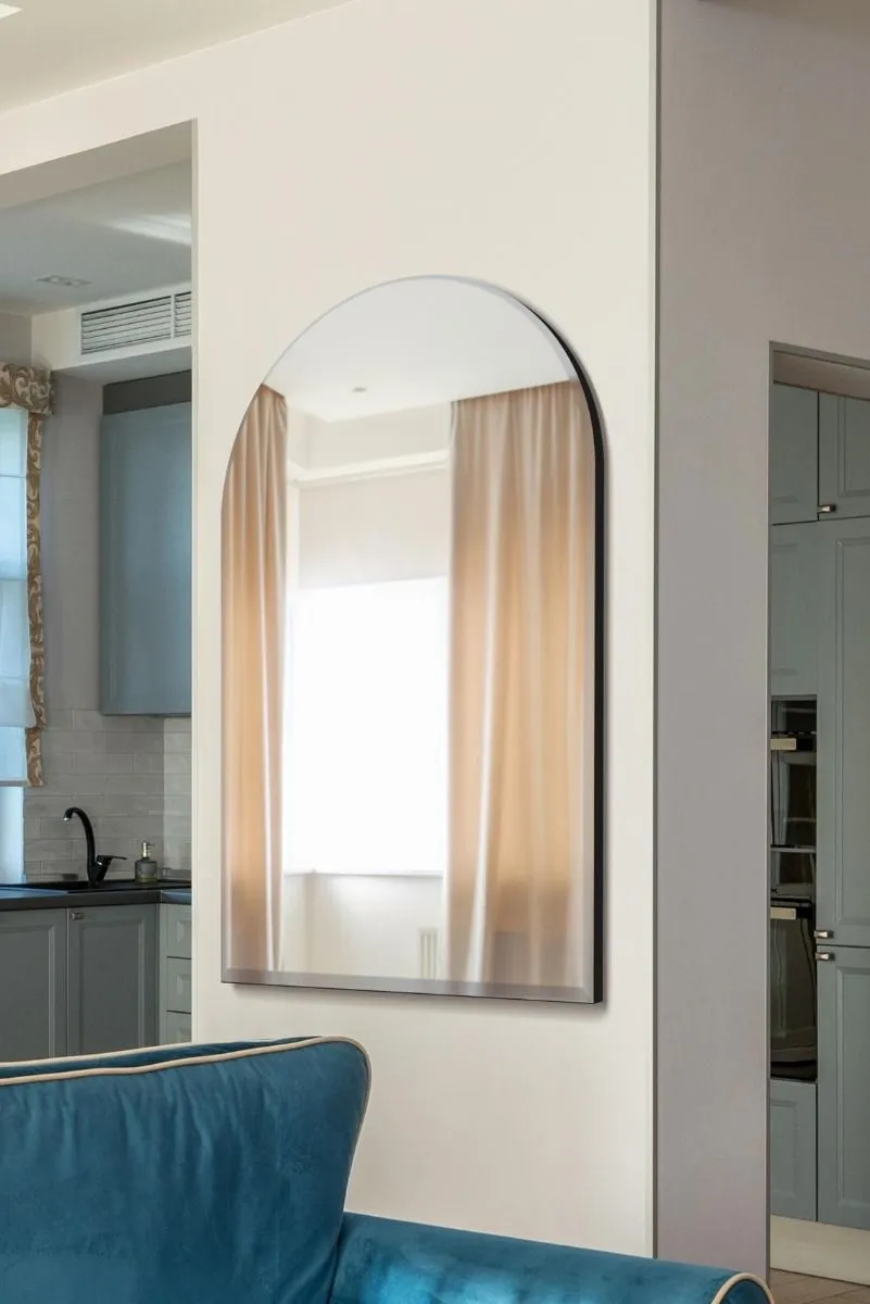 MirrorOutlet Arched Venetian Glass Frame Wall Mirror 2Ft7 X 3Ft11 80 X 120cm in Silver