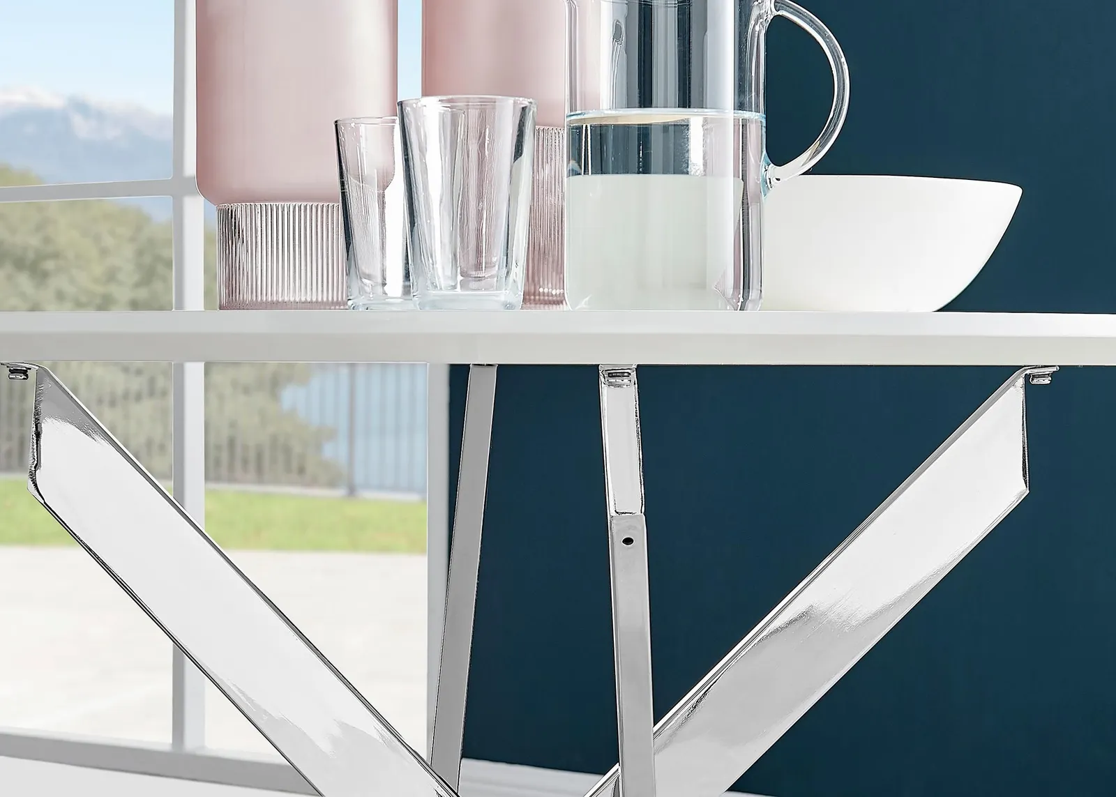 FurnitureboxUK Novara 100cm Round 4-Seater Dining Table With Silver Chrome Legs in White 4
