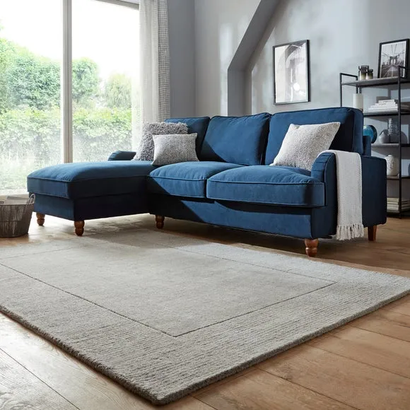 Boston Wool Border Rug 1