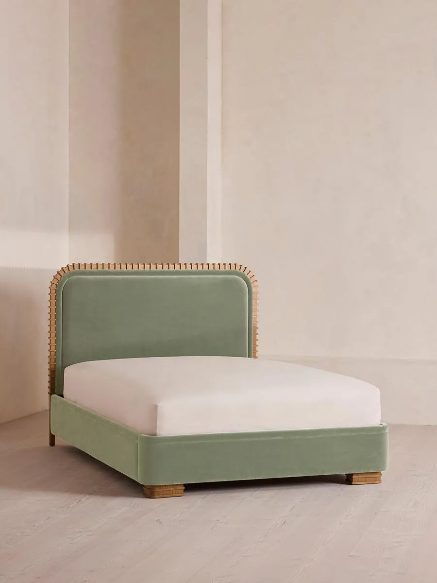 Angus Bed, King, Velvet, Seafoam