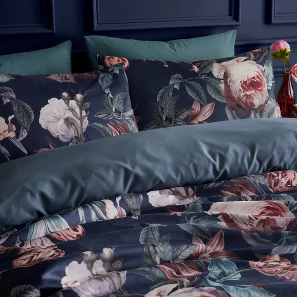 Beatrix Floral Velvet Duvet Cover & Pillowcase Set 2