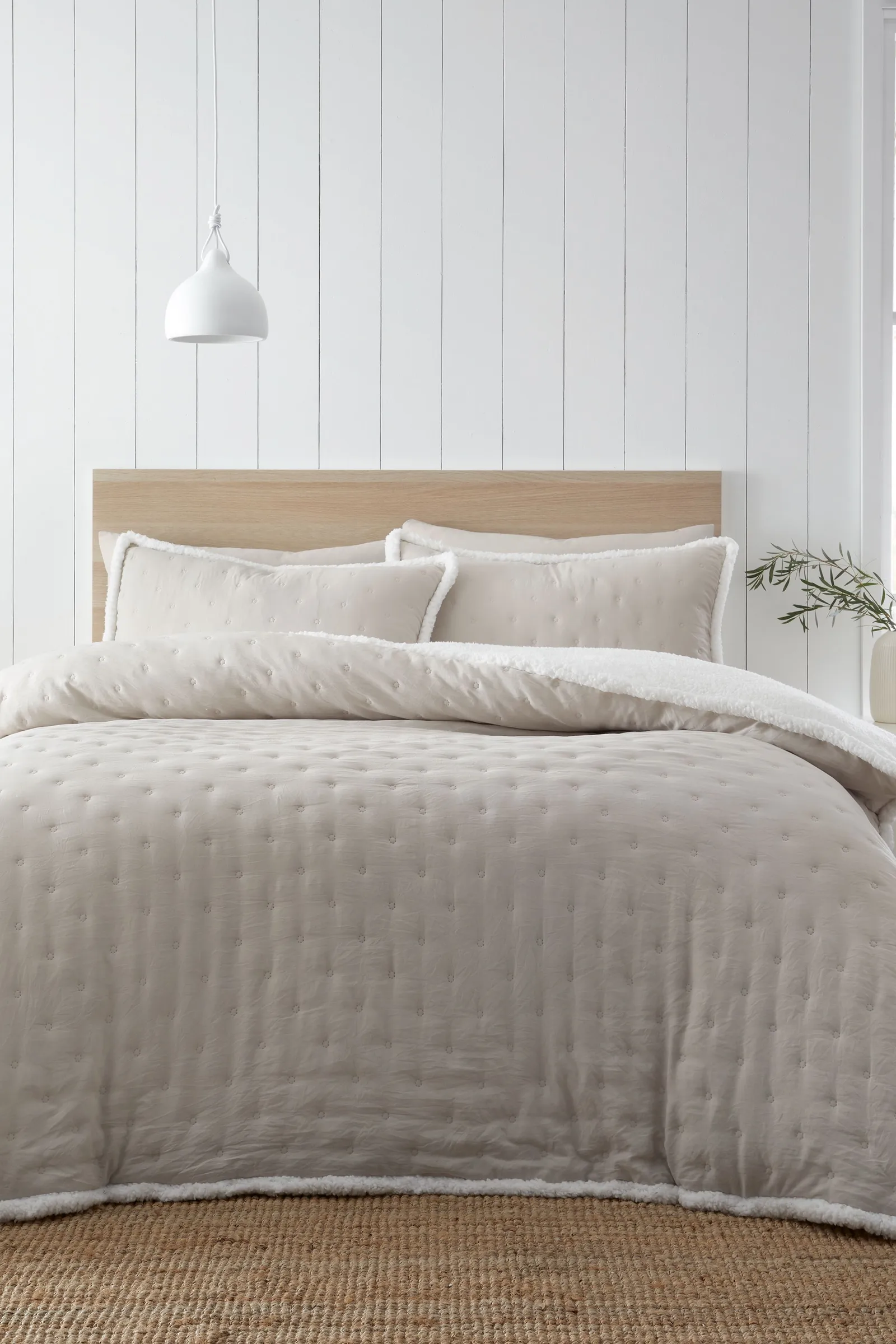Catherine Lansfield 'Cosy Nori' Soft Sherpa Duvet Cover Set in Cream