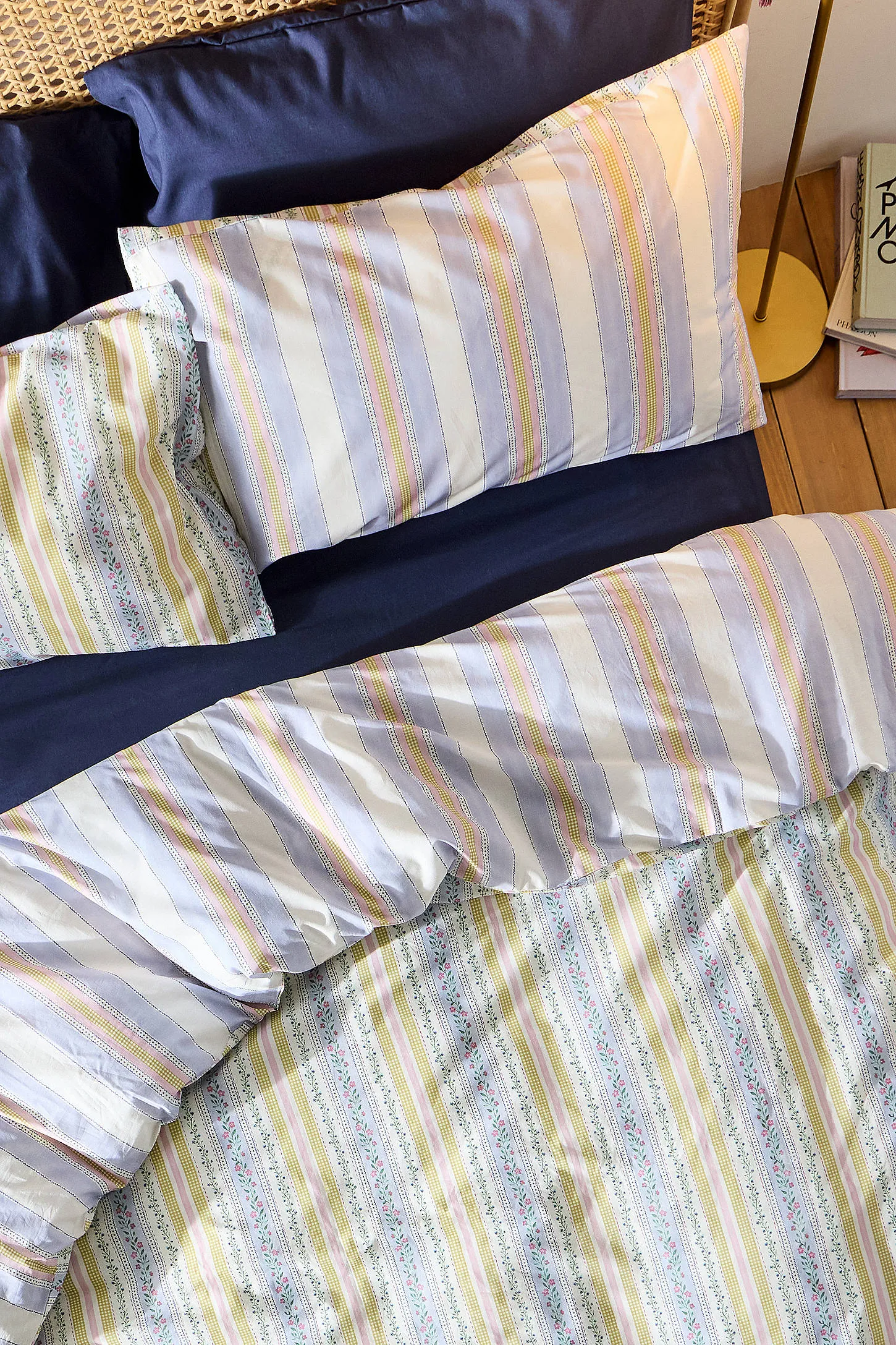 Darla Multi Stripe Reversible Duvet Set 3