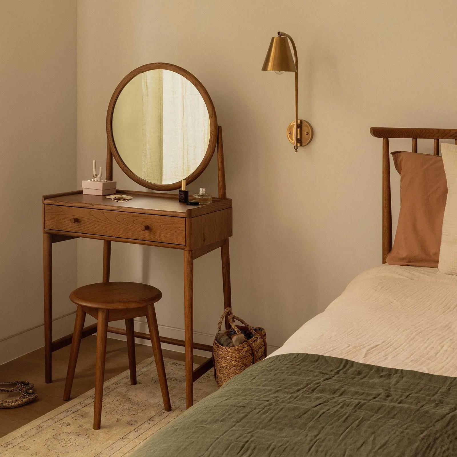 Ercol Salina Dressing Table, Neutral Wood | Barker & Stonehouse 2