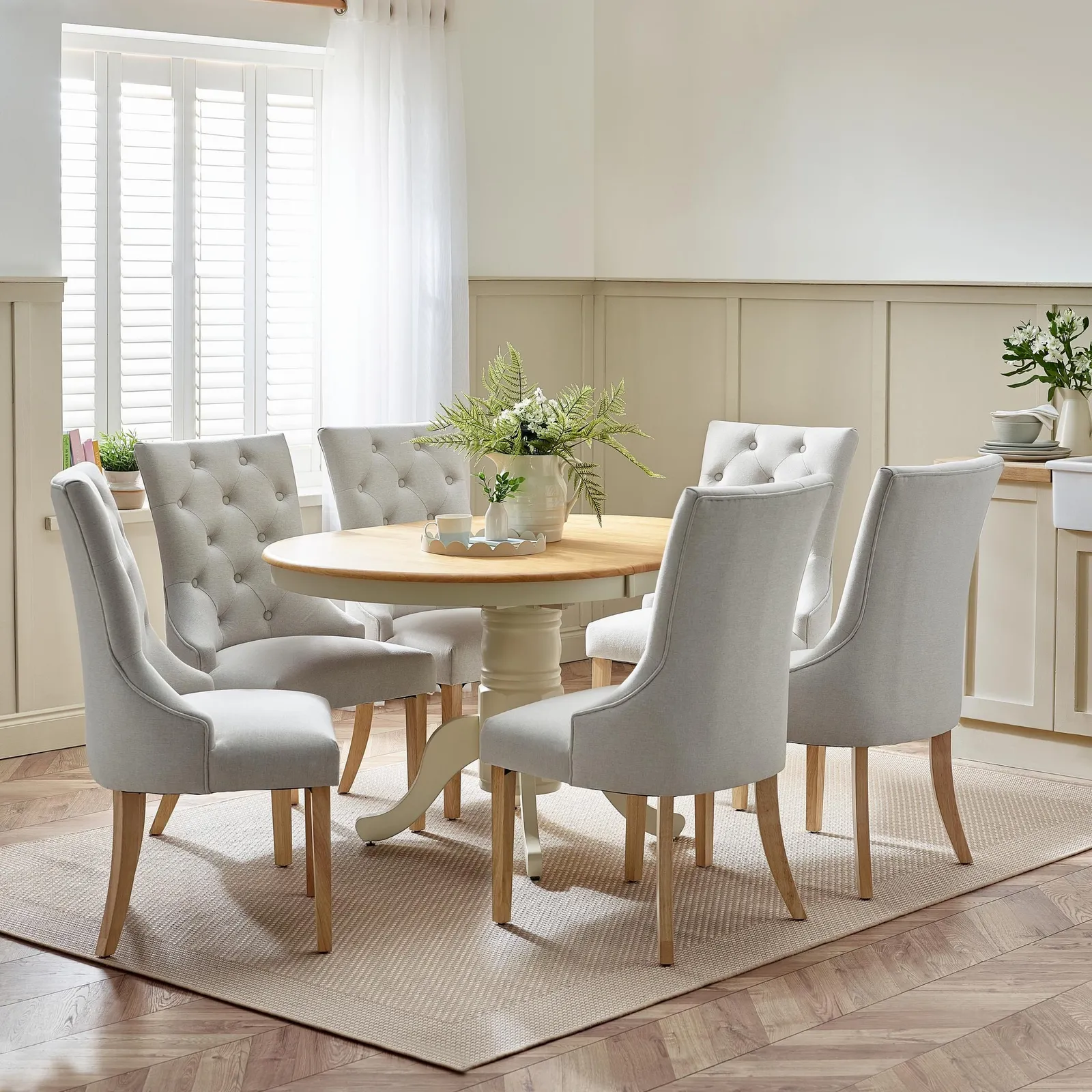 FurnitureboxUK Padstow Wooden Extending Dining Table & 6 Belgravia Chairs in Cream