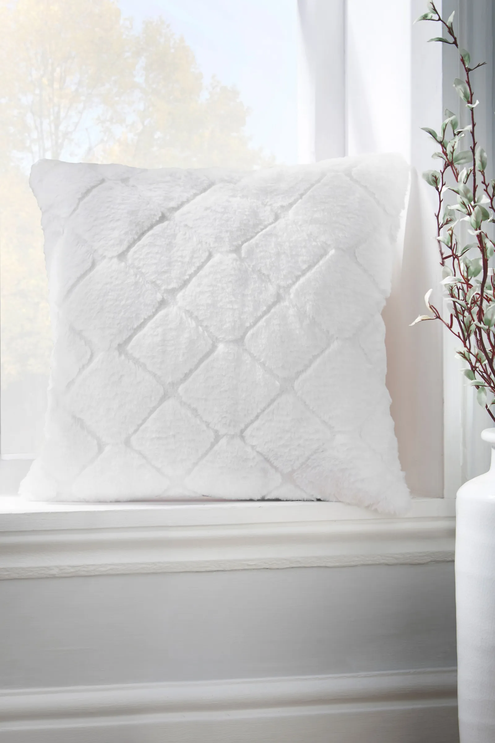 Catherine Lansfield 'Cosy Diamond' Cushion in White 1