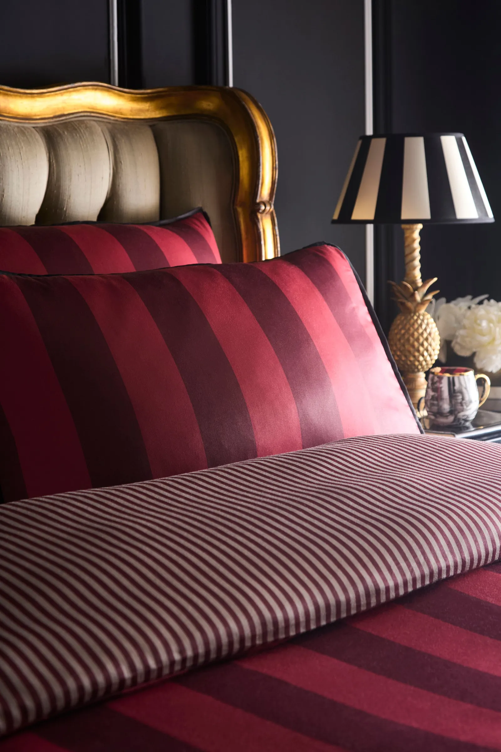 Laurence Llewelyn-Bowen 'Festivo Circus Stripe' Striped Print 100% Cotton Duvet Cover Set in Red 2