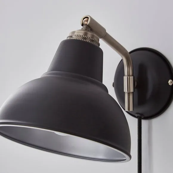 Bradwell Plug In Wall Light 3