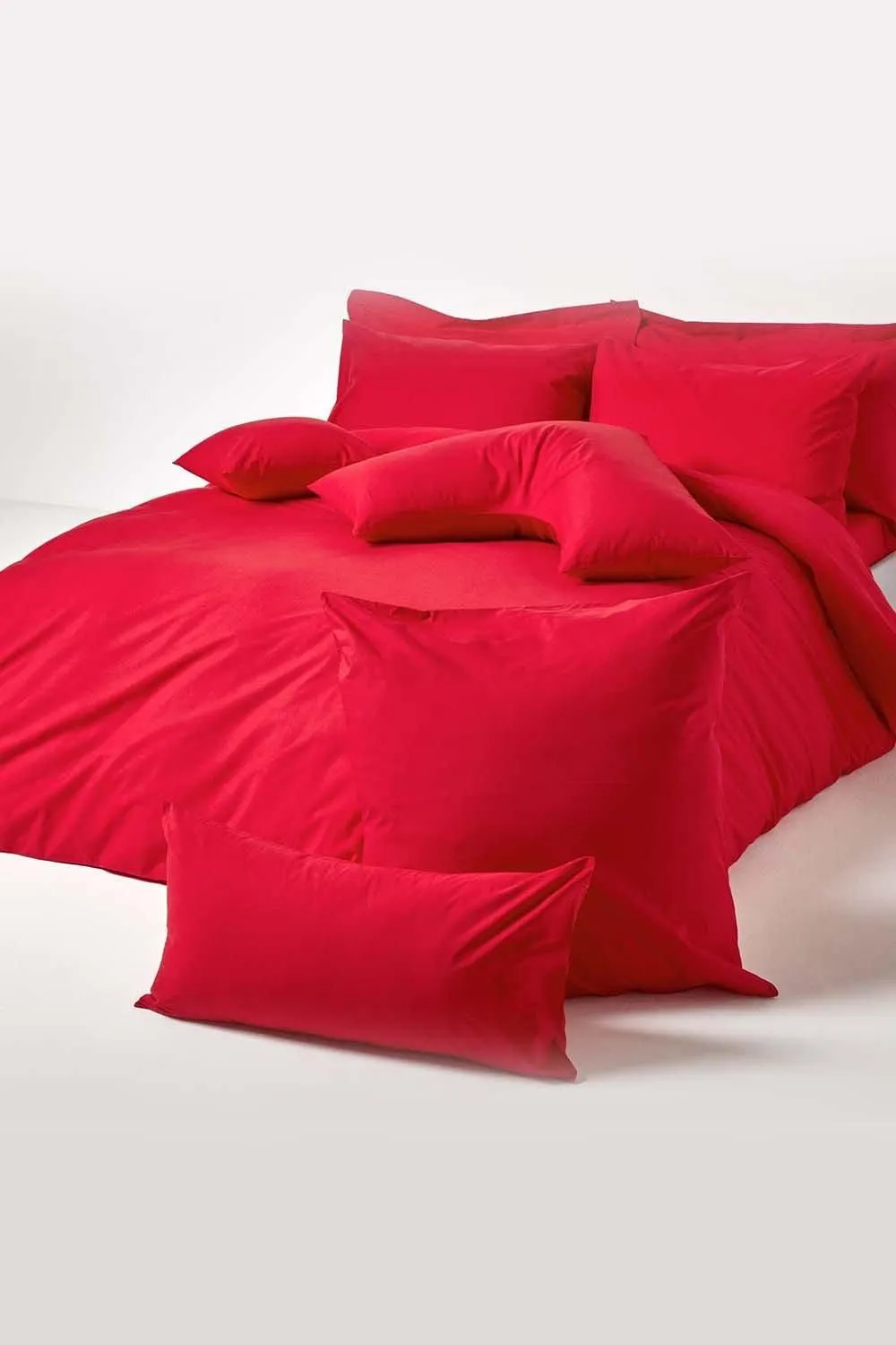 Homescapes Continental Egyptian Cotton Pillowcase 200 TC, 80 x 80 cm in Red 4