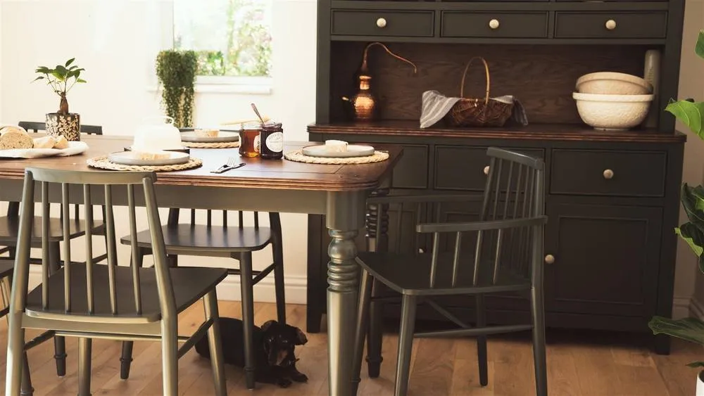 Statement Furniture Queensbury Large Dining Table with Oak Top in Bottle Green 3