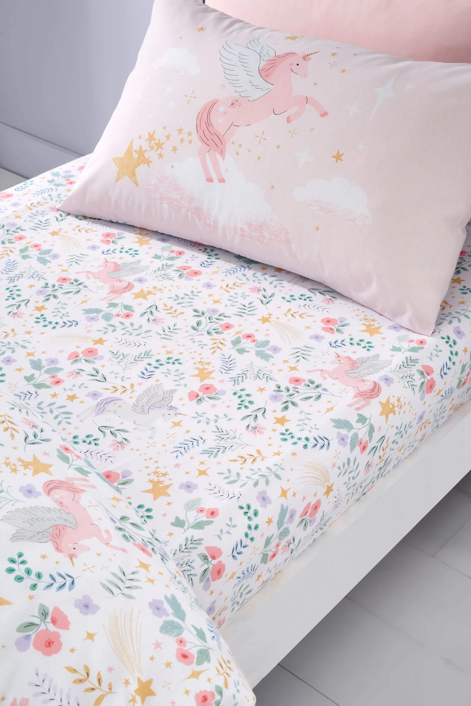 Catherine Lansfield 'Fairytale Unicorn' Fitted Sheet in White