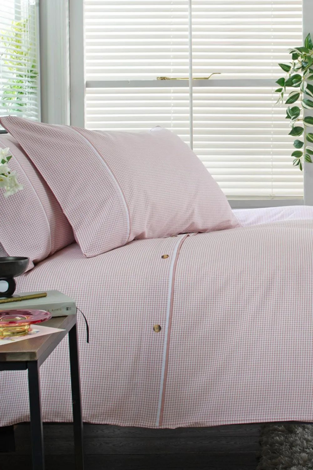 The Lyndon Company Gingham Duvet Cover Set - Soft & Breathable Cotton with Double Piped Edges in Rose 2