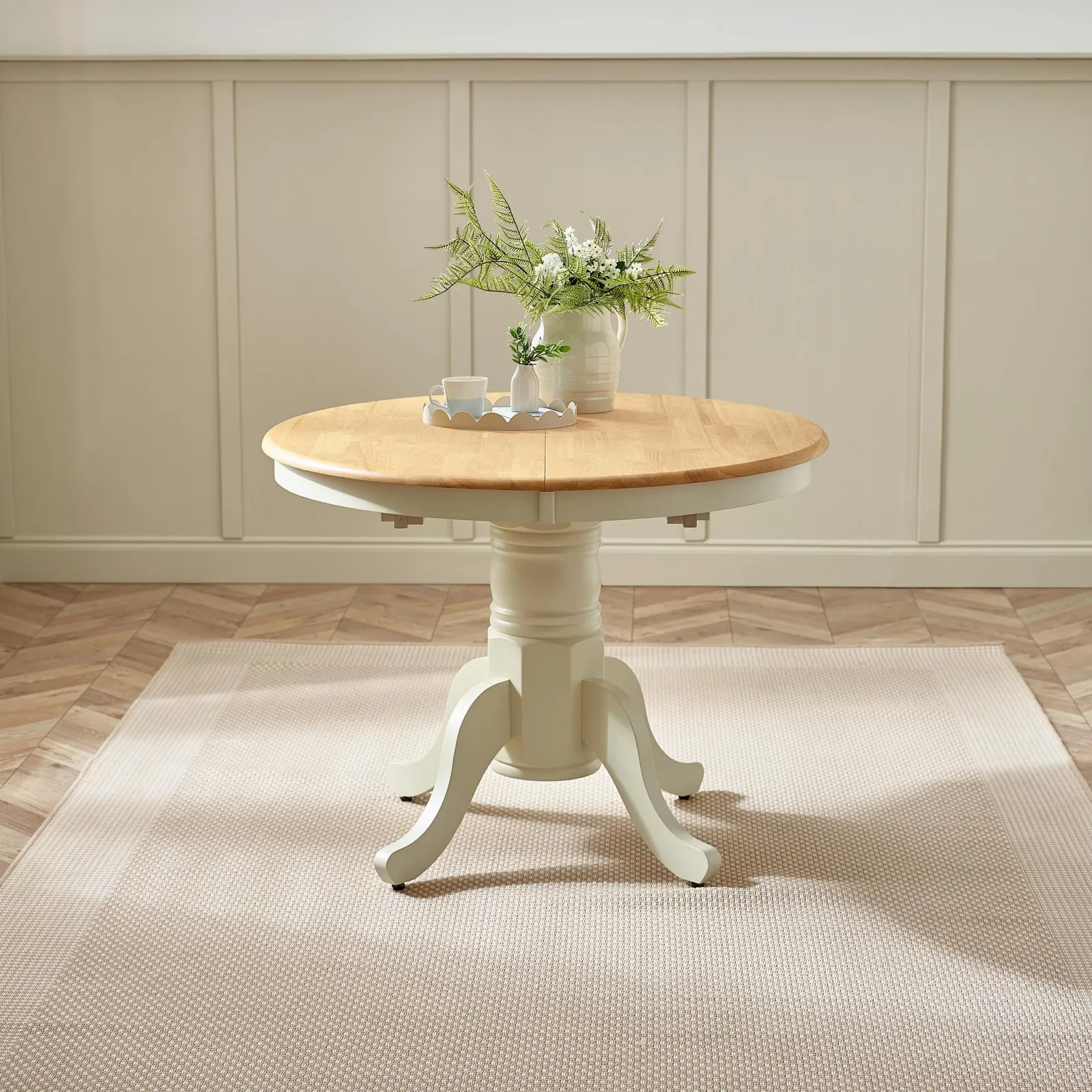 FurnitureboxUK Padstow Wooden Extending Dining Table & 4 Belgravia Chairs in Cream 2