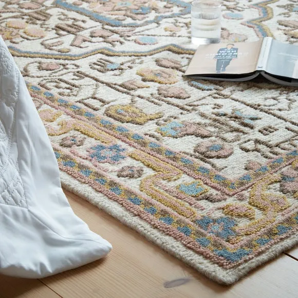 Amala Premium Hand-Knotted Wool Rug 3