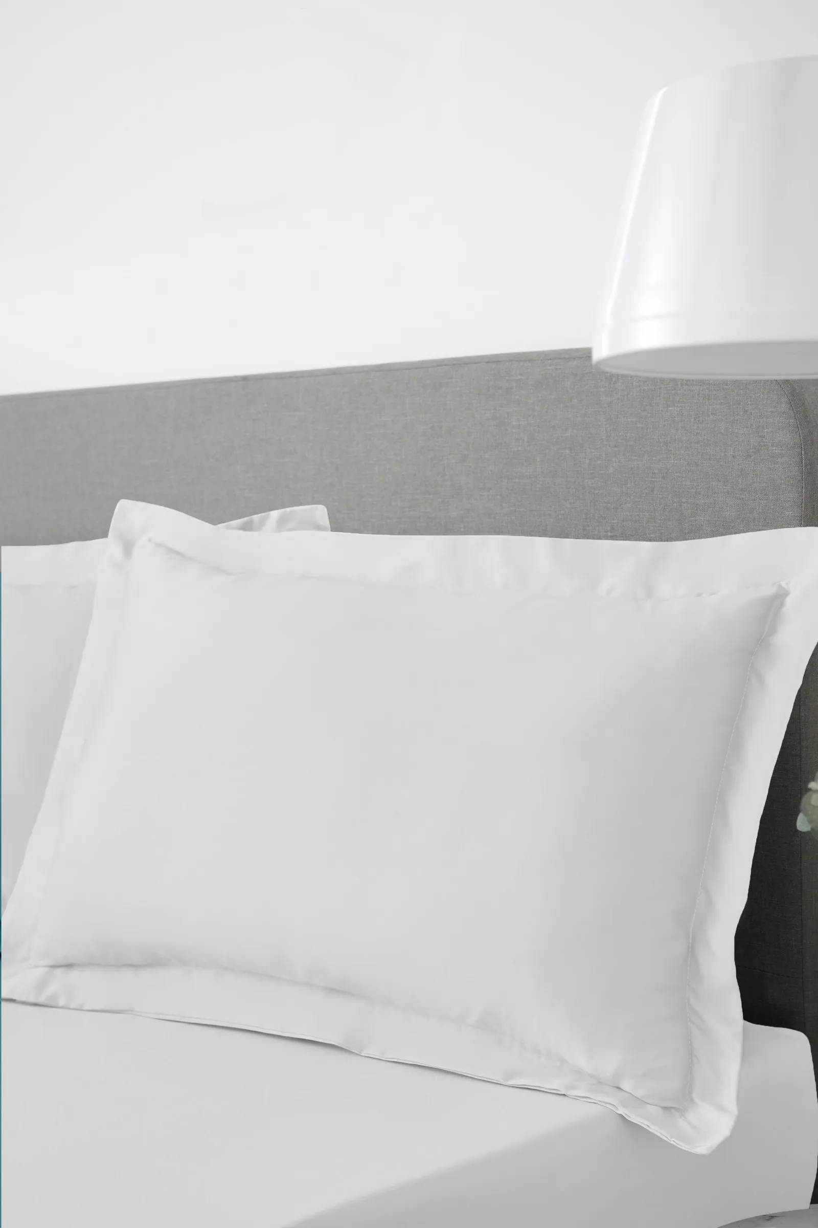 Bianca '400 Thread Count Cotton Sateen' Oxford Pillowcase Pair in White 1