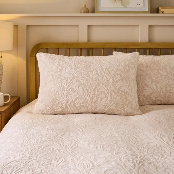 Bellamere Burnout Fleece Duvet Cover and Pillowcase Set 3