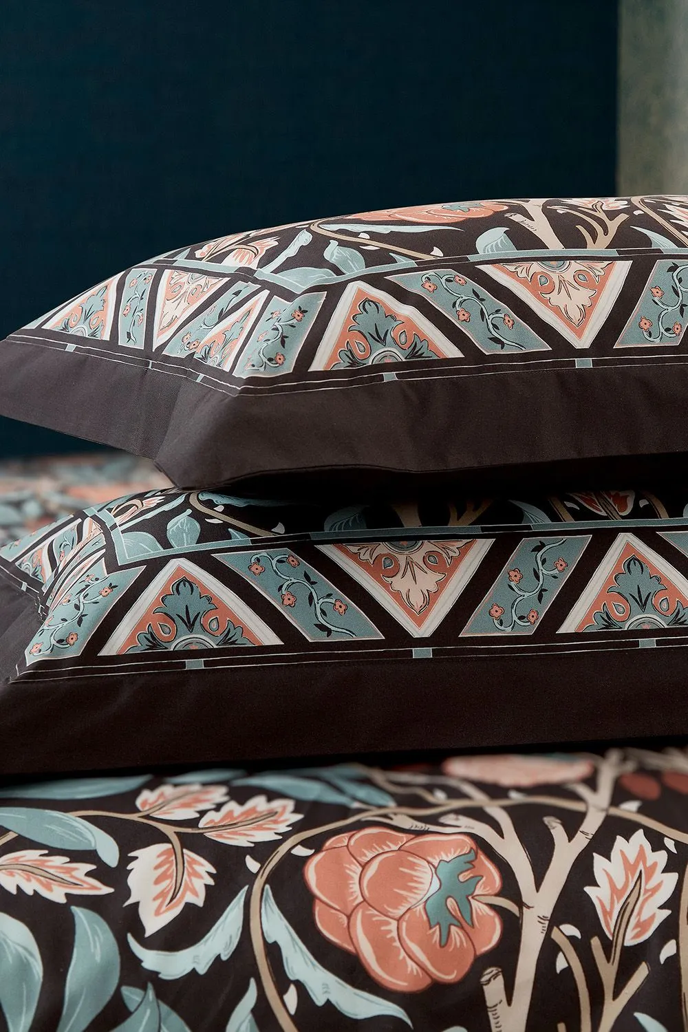 Morris & Co 'Olive & Rose' Cotton Duvet Cover Set in Indigo 5