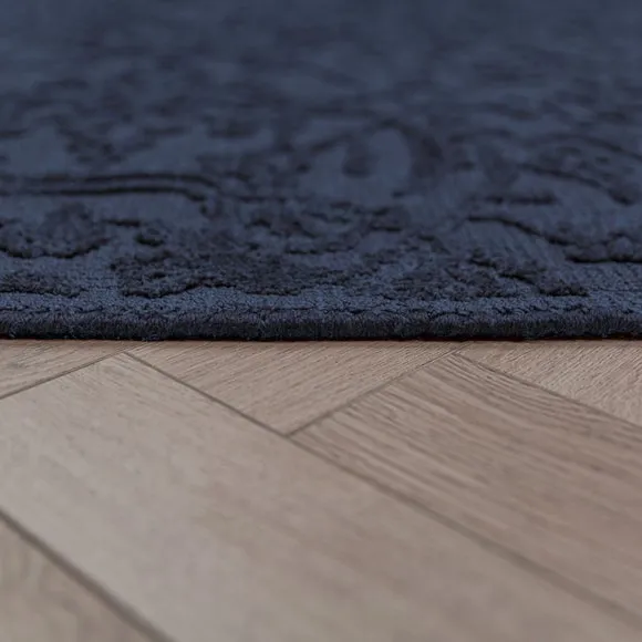 Tyra Traditional Rug 4