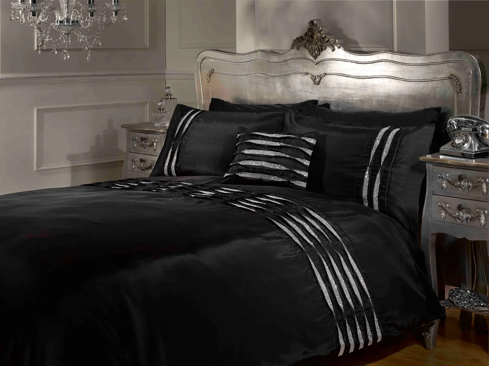Rapport Home Crystal Shine Polycotton Duvet Cover Set with Pillowcase in Black 1