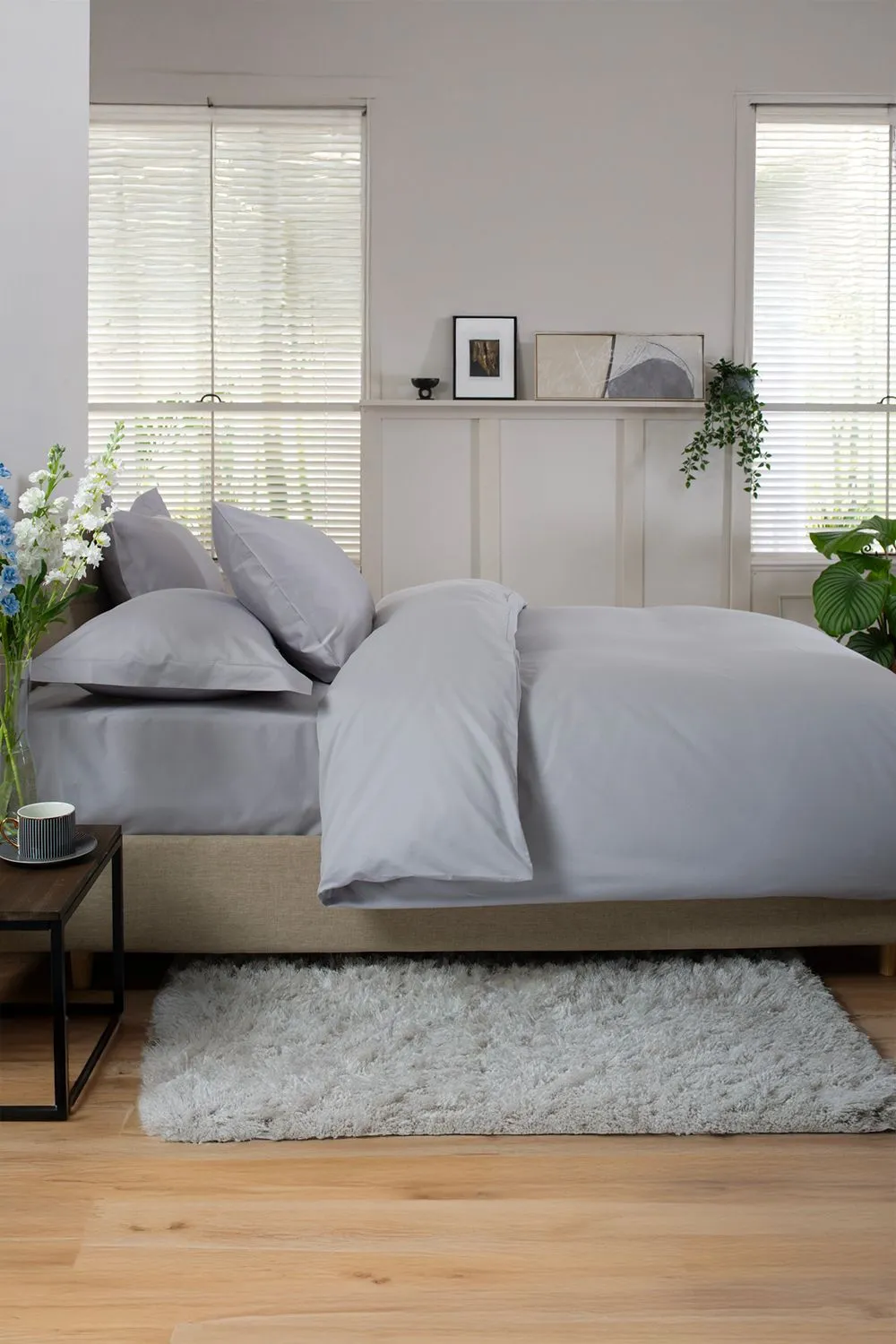 The Lyndon Company 800 Thread Count 100% Cotton Luxury Hotel Quality Fitted Sheets in Grey