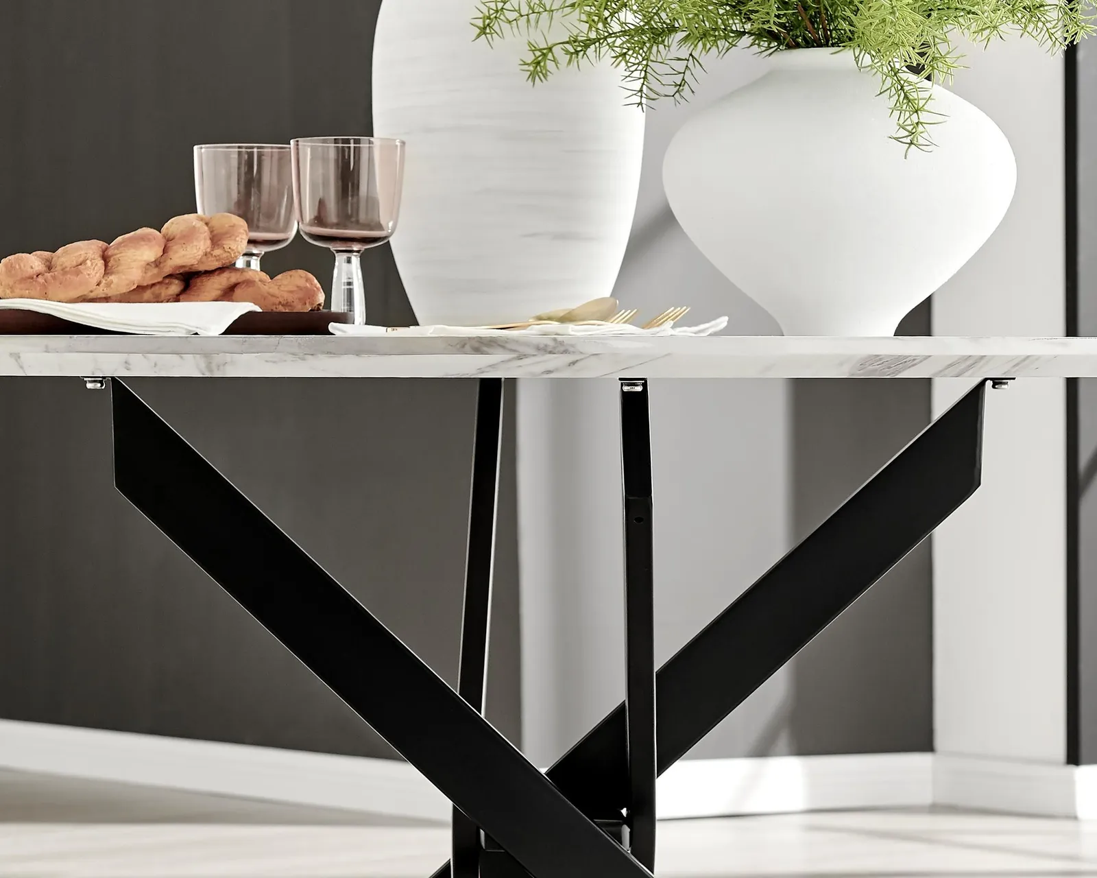FurnitureboxUK Novara 120cm Round 6-Seater Dining Table With Black Metal Legs in Off-White 5