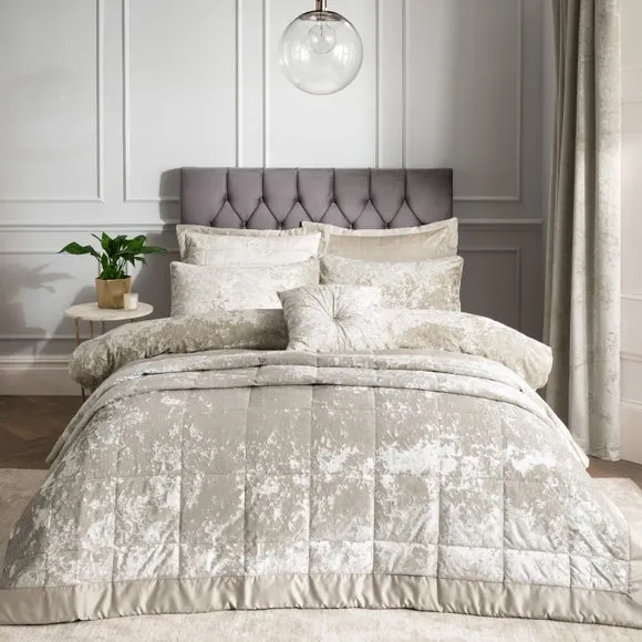 Catherine Lansfield Crushed Velvet Cushion 3