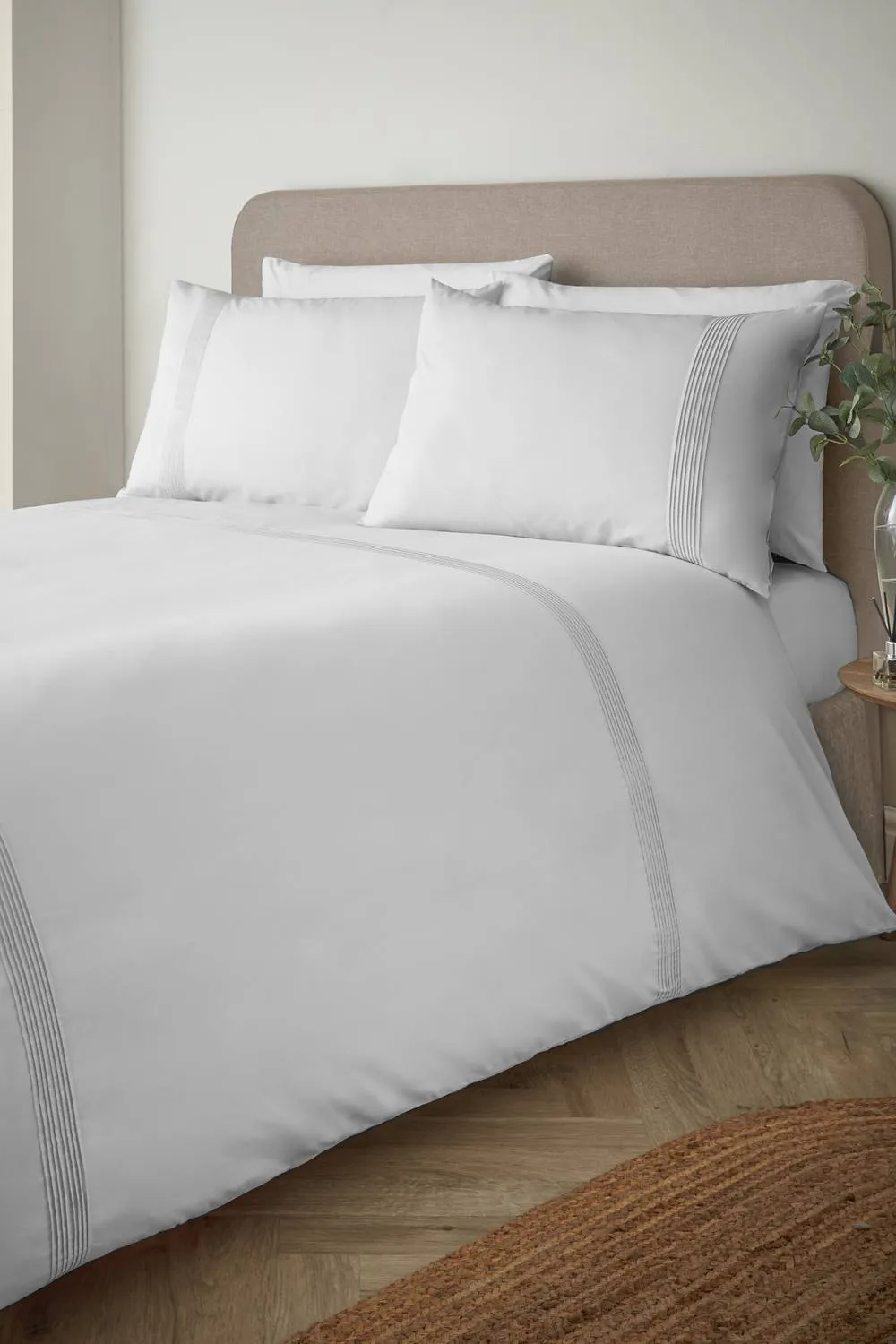 Catherine Lansfield Pintuck Easy Iron Percale Duvet Cover Set in White