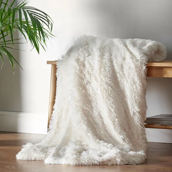 Catherine Lansfield Cuddly Deep Pile Throw Blanket 1