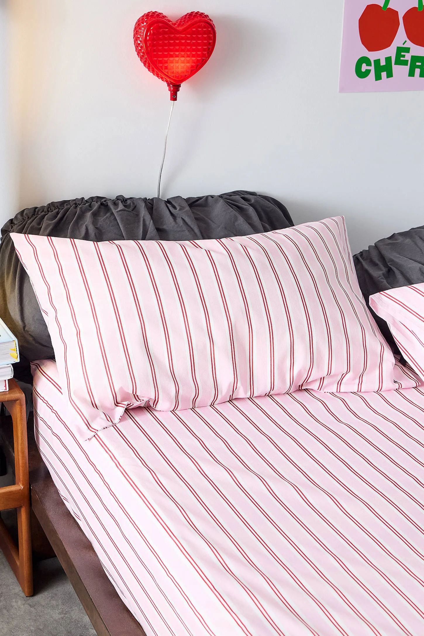 Pink & Red Stripe Fitted Sheet & Pillowcase Set - Pink 2