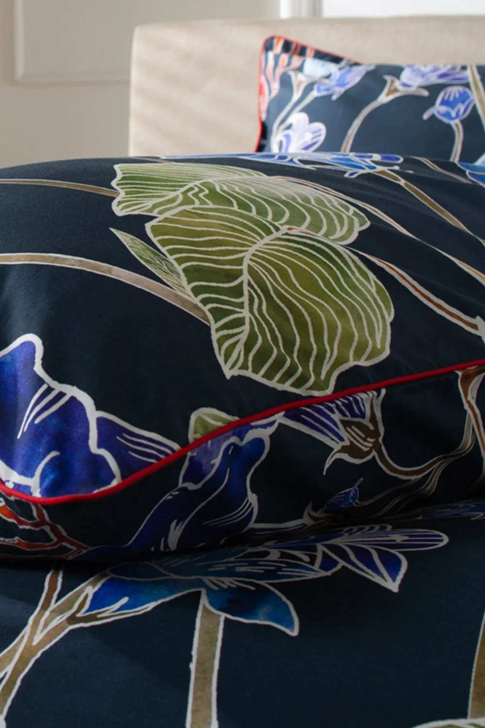 The Lyndon Company Floral Nightshade 200TC 100% Cotton Luxury Duvet Cover Set | Deyongs 1846 in Green 6