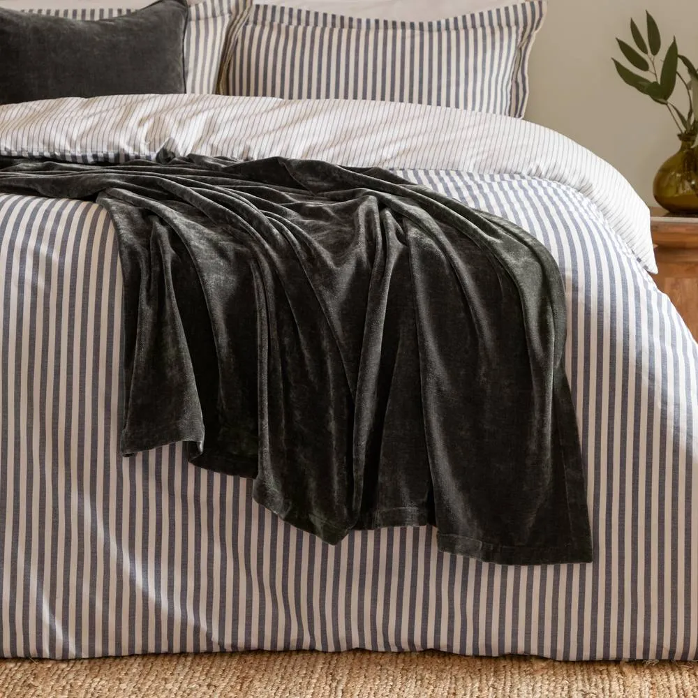Yard Heavy Chenille Velvet Throw in Charcoal