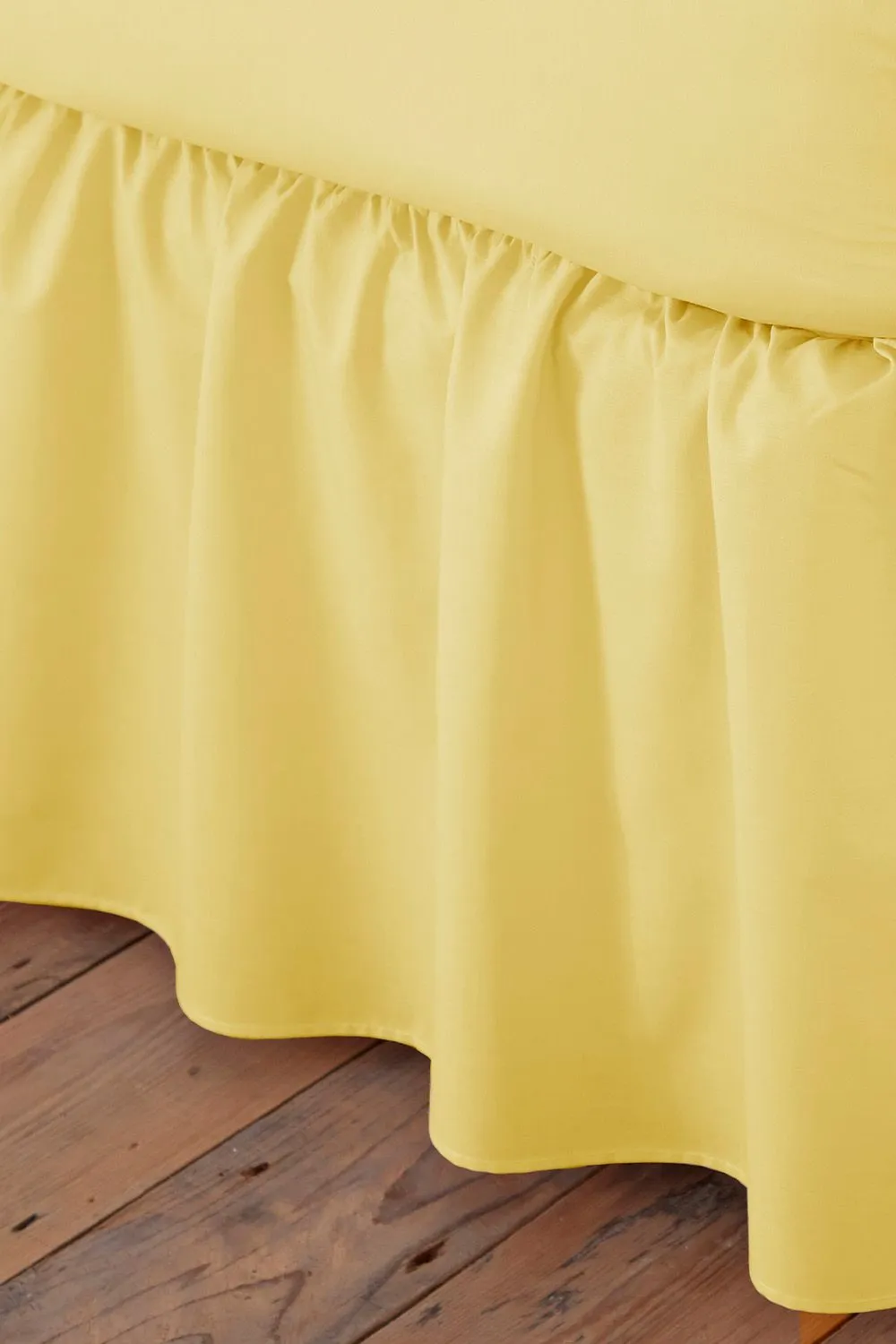 Martex Poetry Plain Dye Polycotton Platform Valance Sheet Frilled in Lemon 2