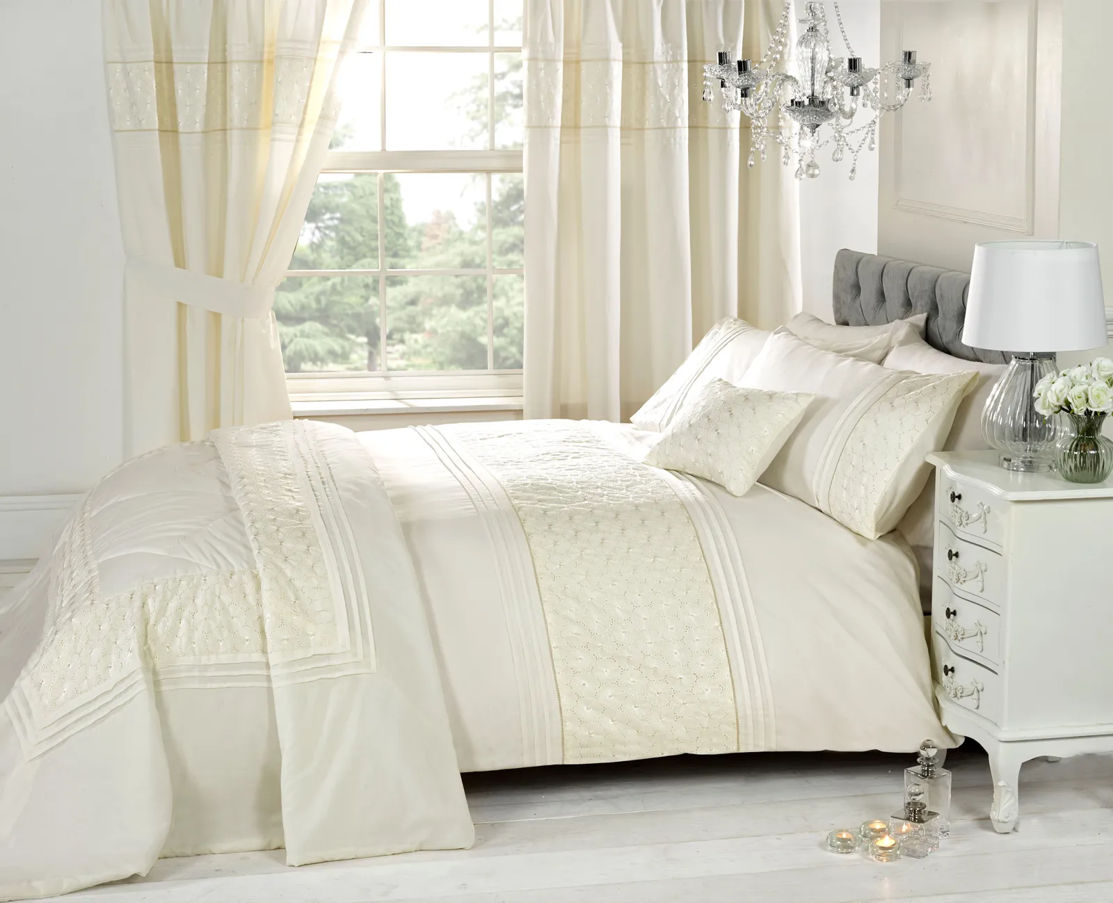 Rapport Home Everdean Filled Boudoir Cushion (50x30 cm) in Cream
