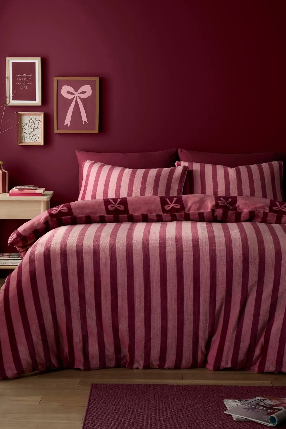 Fusion 'Bows' Soft Fleece Duvet Cover Set in Dark Red 4