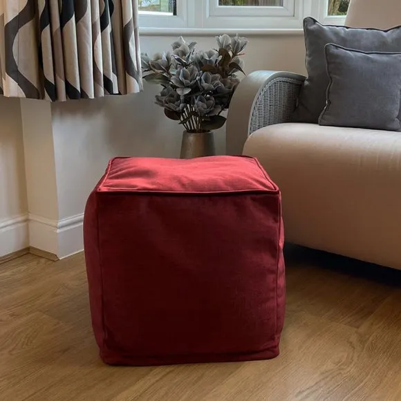 Daro Vogue Cube Pouffe 1